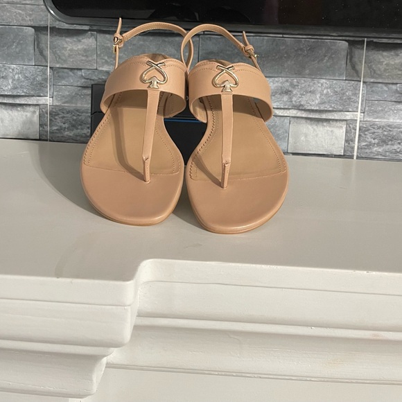 Kate Spade ♠️ New York Kendra T.Strap Thong Leather Sandals Light Fawn Tan - Picture 9 of 11